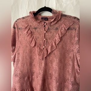 Torrid, Women’s Size 2, Mauve Pink Lace Short Sleeve Top